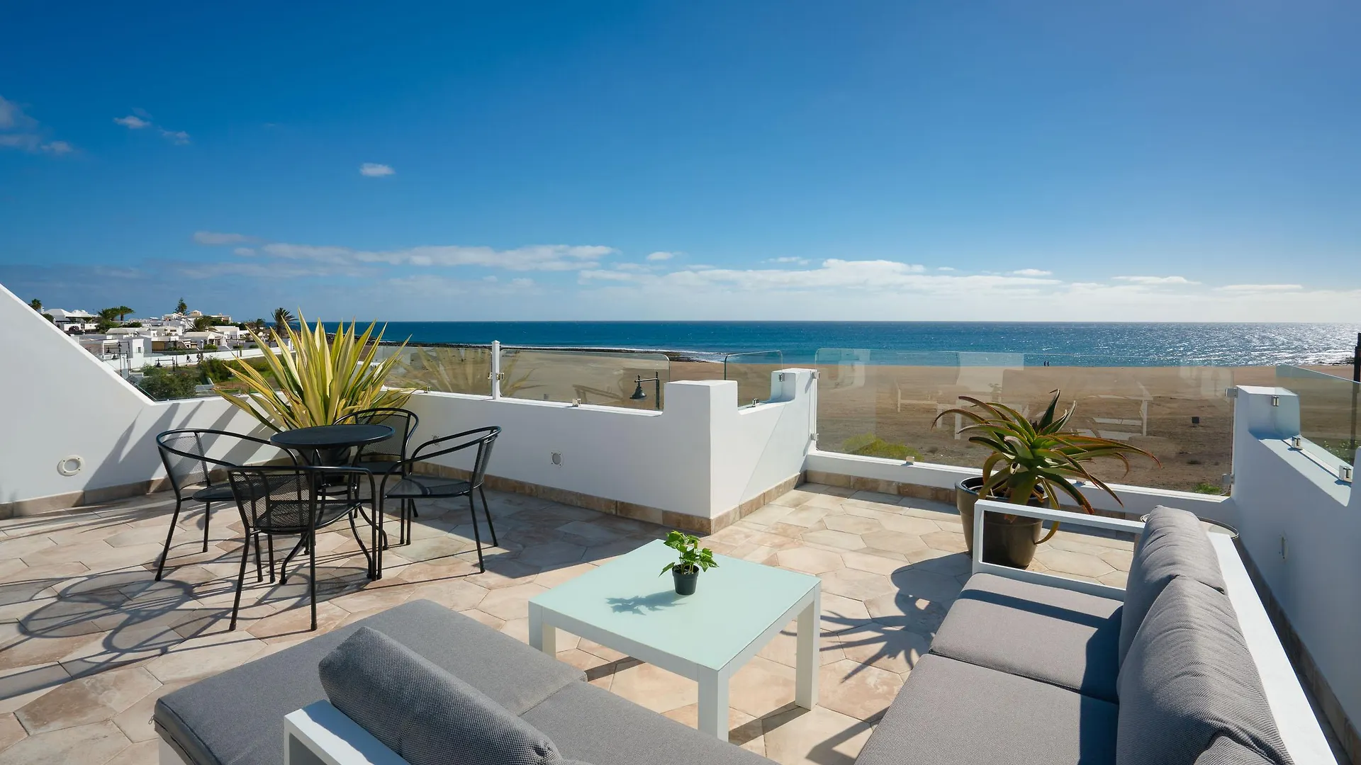 La Concha Boutique Apartamentos Arrecife  Apartment